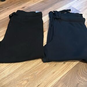 Frank & Eileen Catherine 24” sweats bundle.  EUC.  Sized Medium. Black/navy